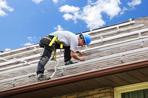 Avoiding Common Mistakes When Replacing Your Roof in Collinsville